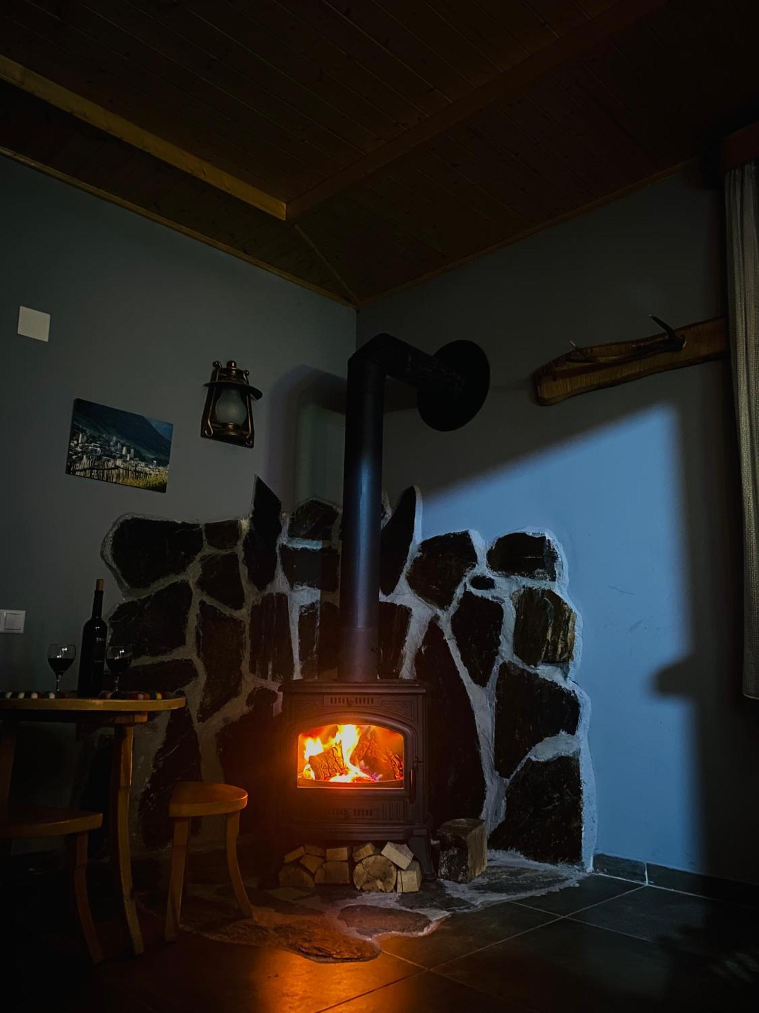Sana Guest House Mestia Zewnętrze zdjęcie