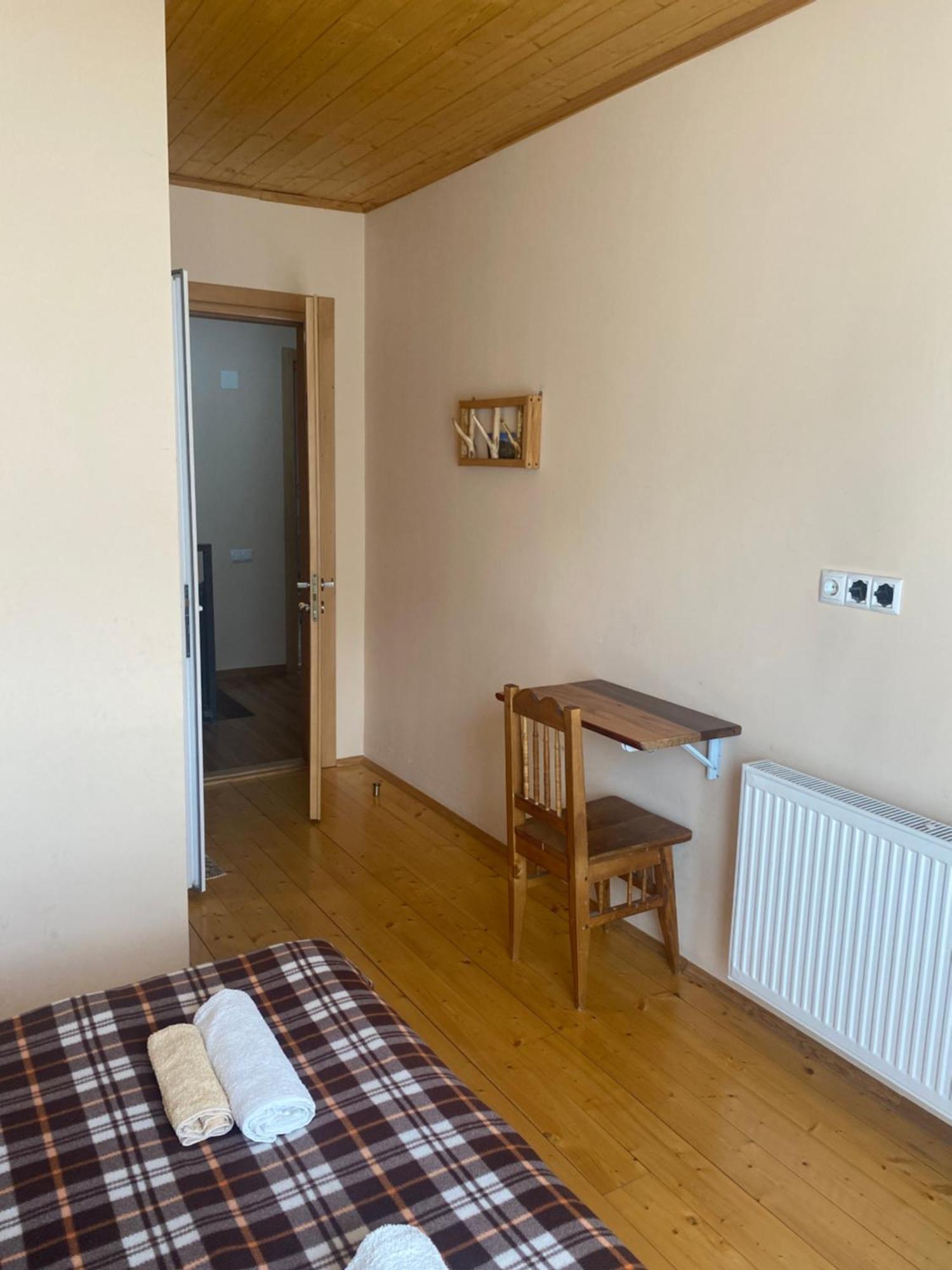 Sana Guest House Mestia Zewnętrze zdjęcie