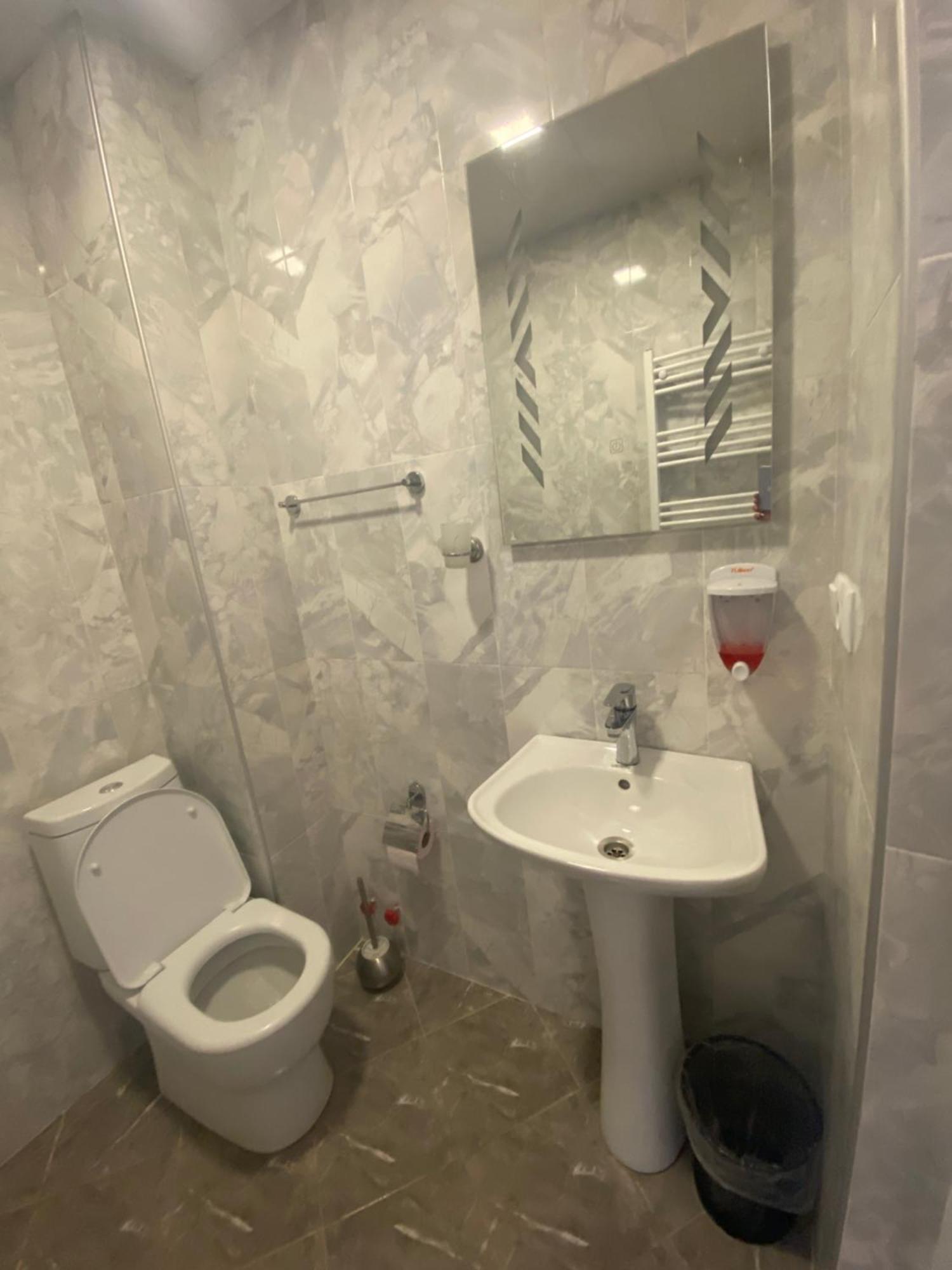 Sana Guest House Mestia Zewnętrze zdjęcie